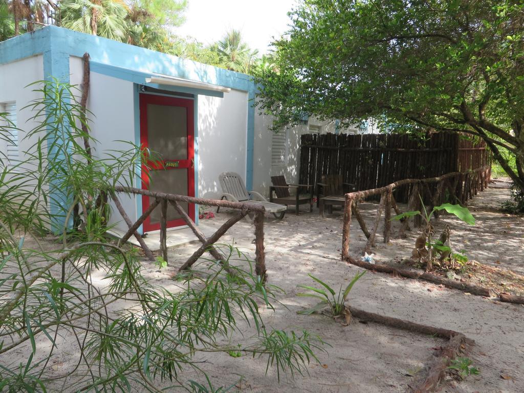 Simberts Apartments Maya Beach Ruang foto
