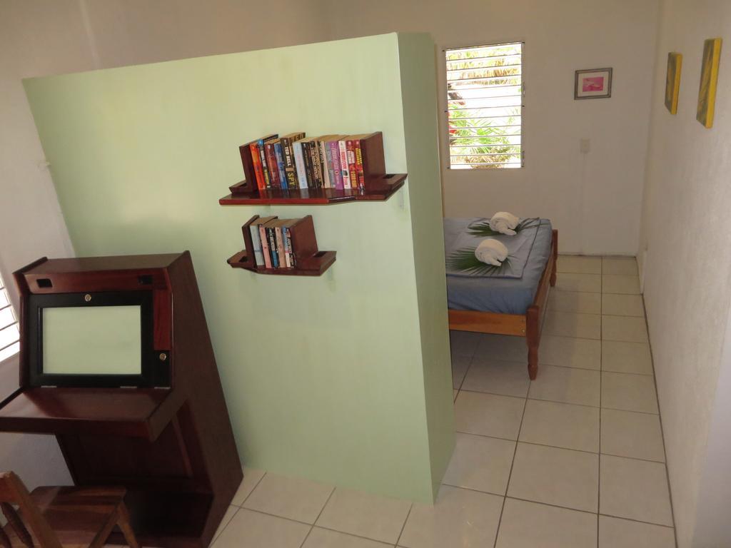 Simberts Apartments Maya Beach Ruang foto