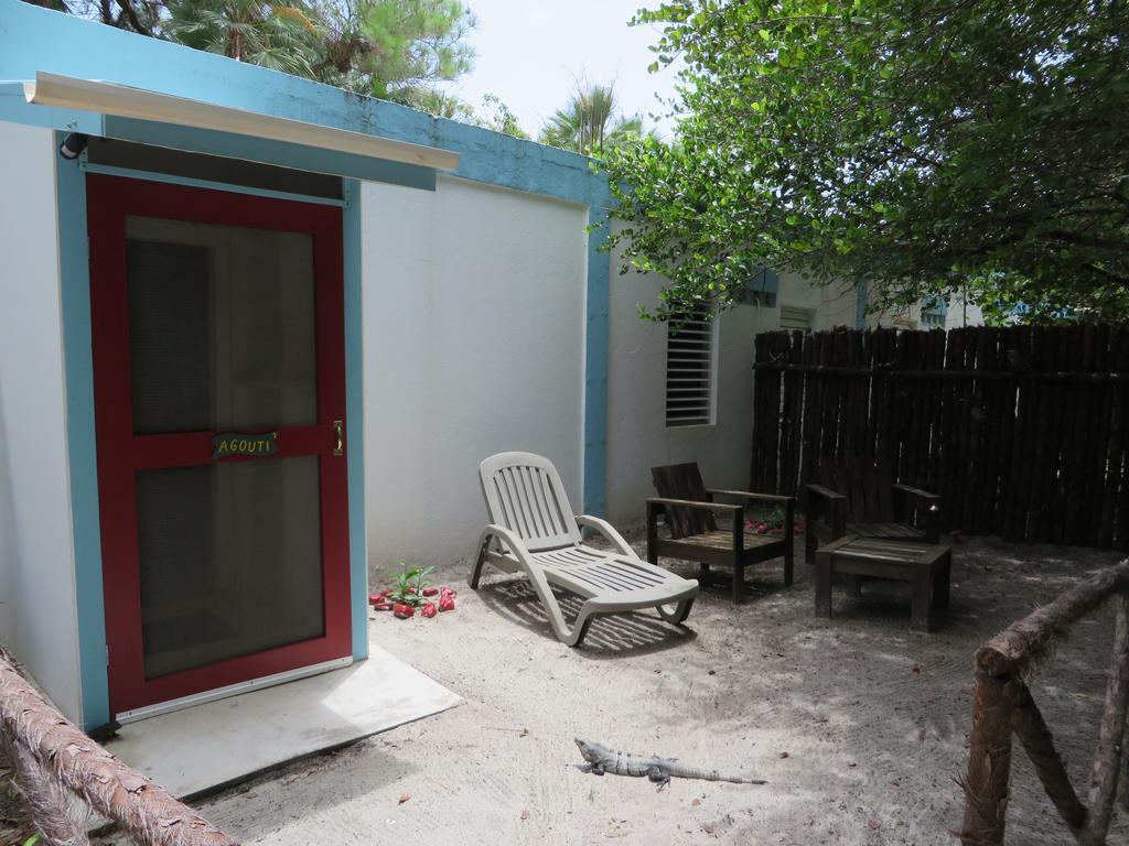 Simberts Apartments Maya Beach Ruang foto