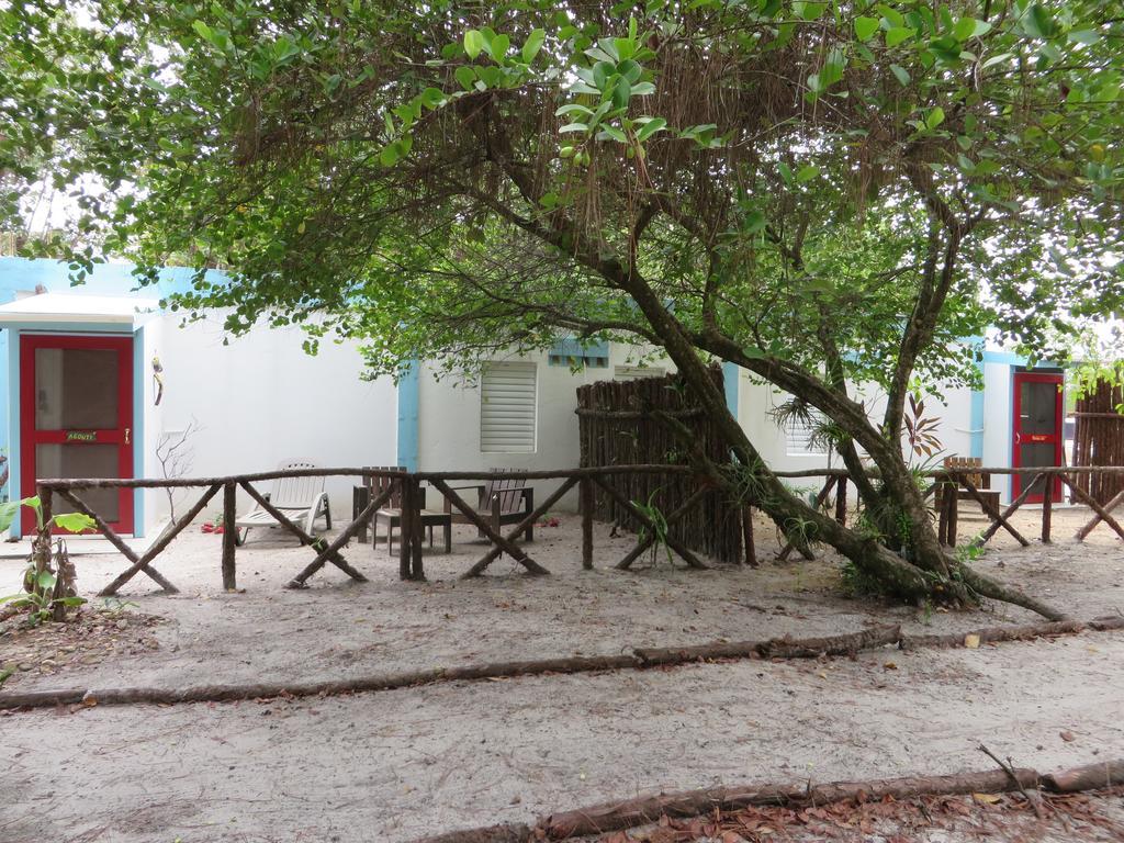 Simberts Apartments Maya Beach Bagian luar foto