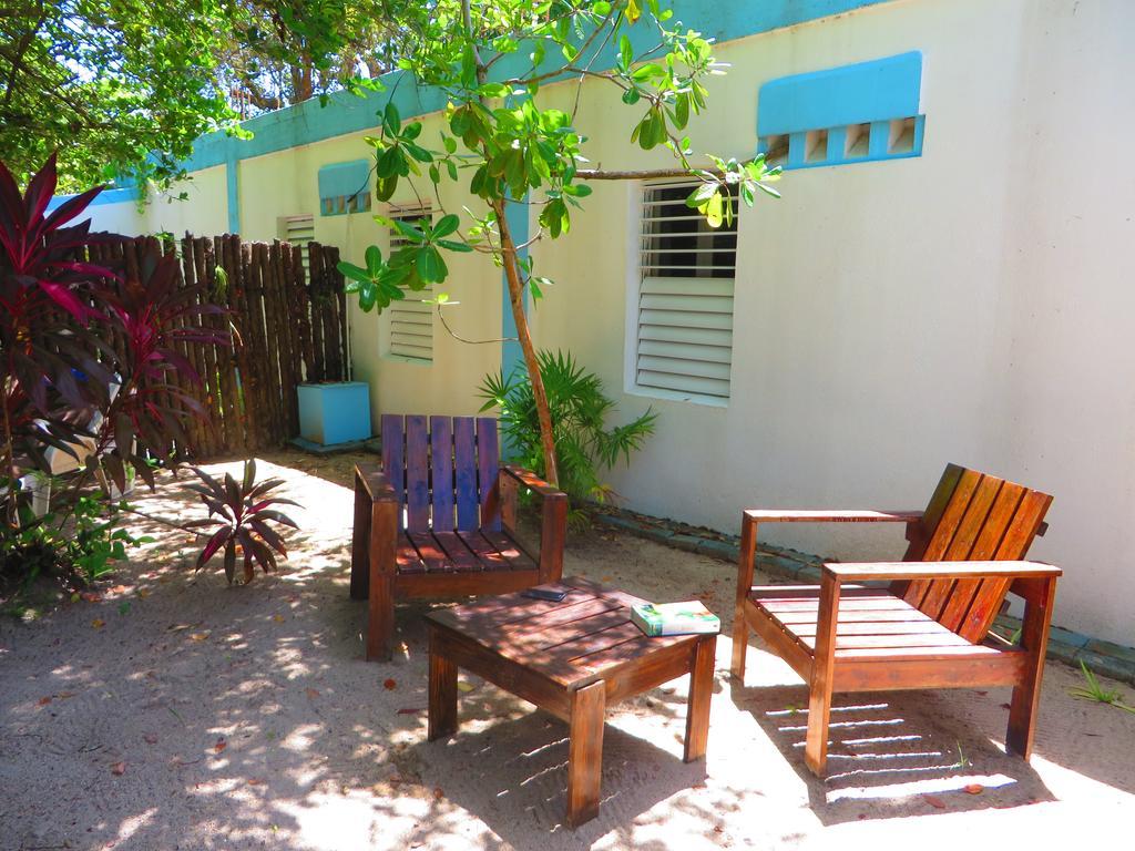 Simberts Apartments Maya Beach Bagian luar foto