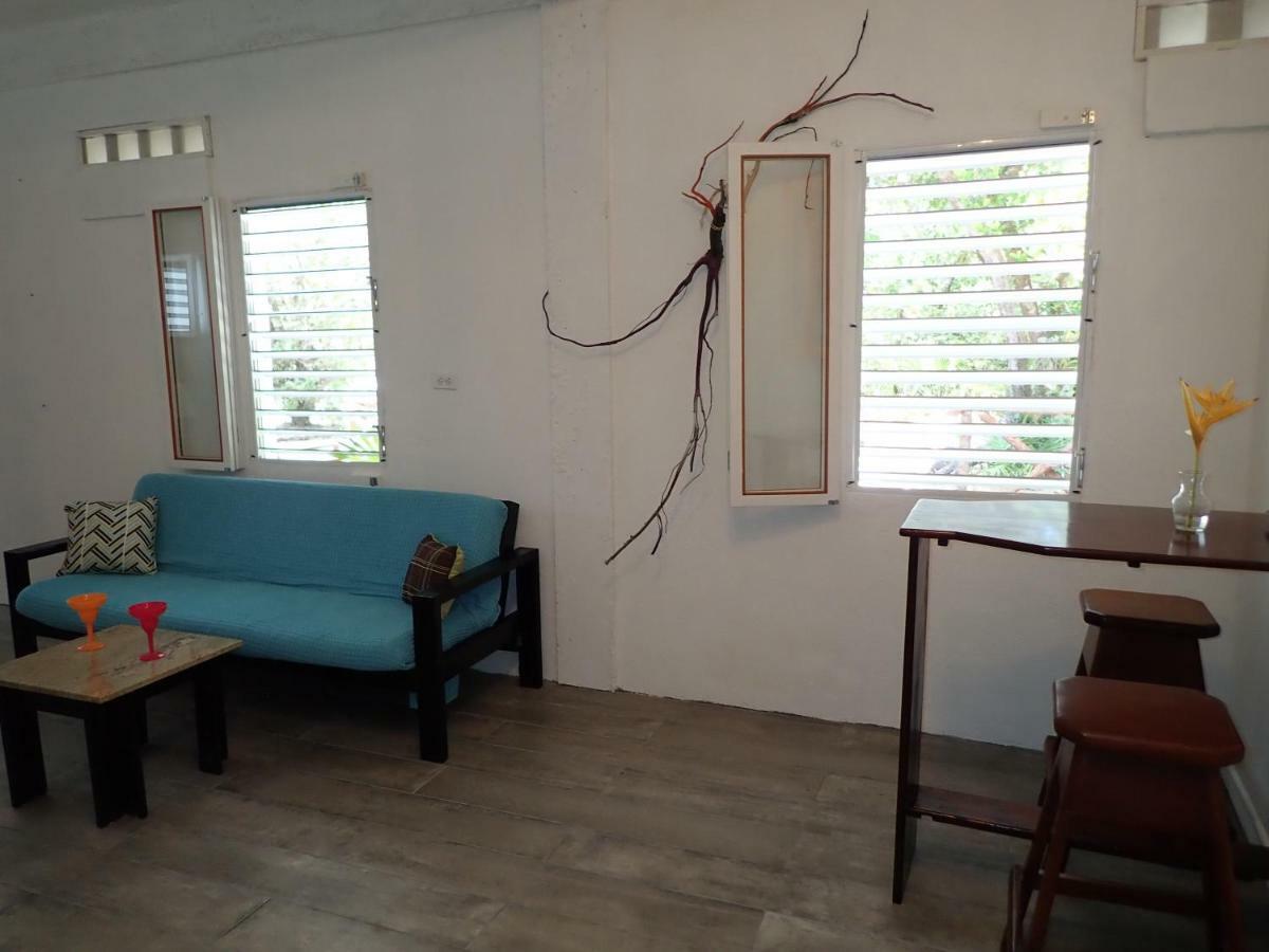 Simberts Apartments Maya Beach Bagian luar foto