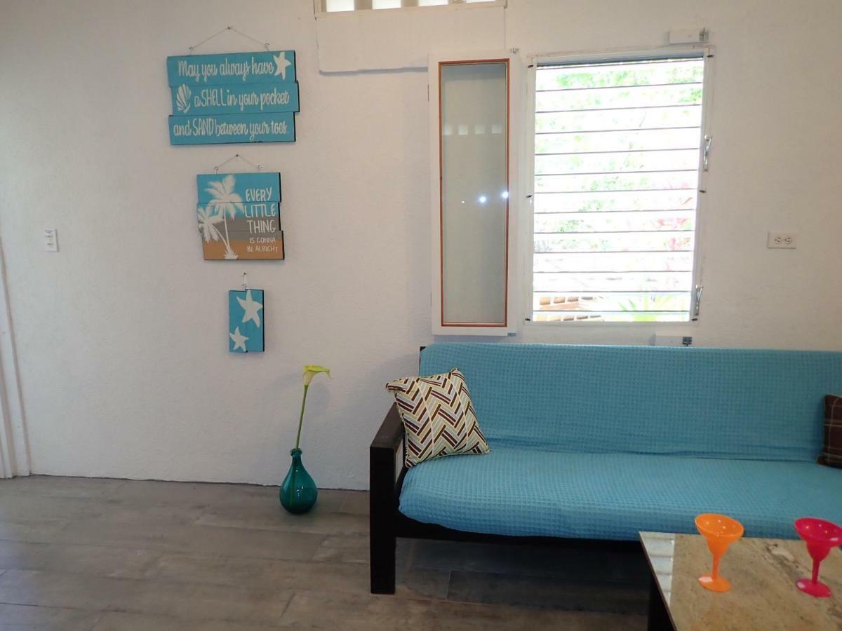 Simberts Apartments Maya Beach Bagian luar foto